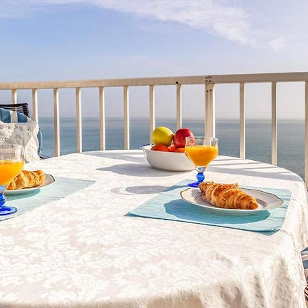 Cozy Apartment In Benalmadena With House Sea View エクステリア 写真